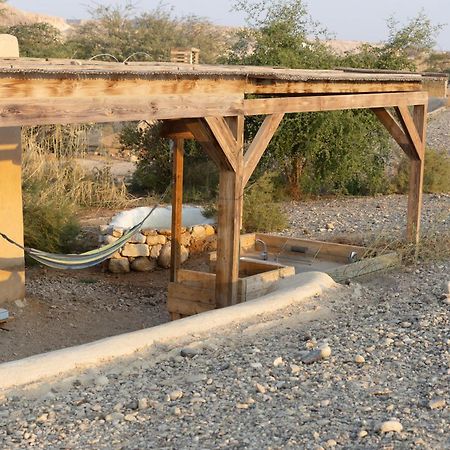 Desert Days Mud Cabin'S Resort Tzukim Екстериор снимка