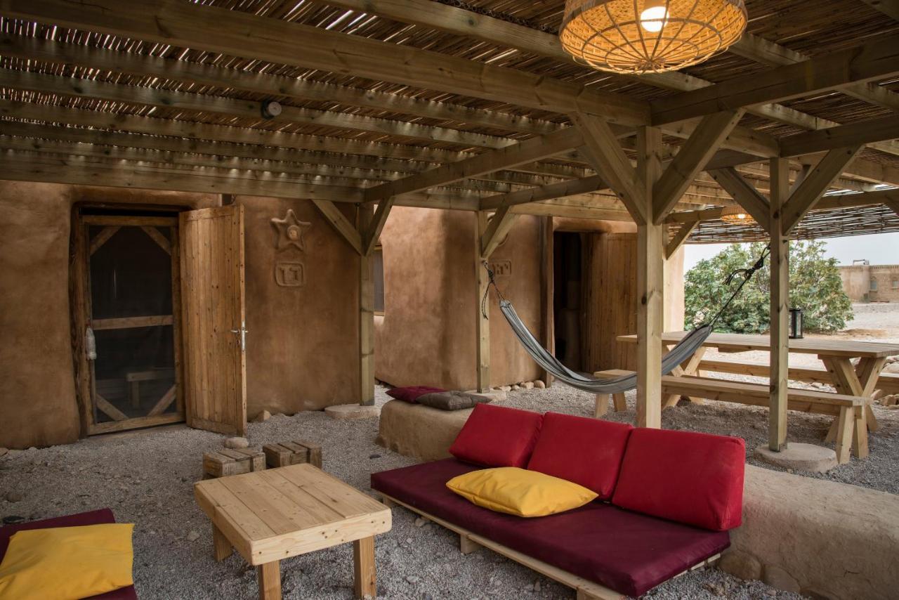 Desert Days Mud Cabin'S Resort Tzukim Екстериор снимка