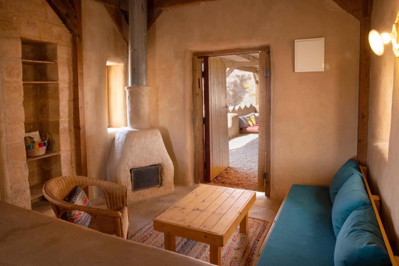 Desert Days Mud Cabin'S Resort Tzukim Екстериор снимка