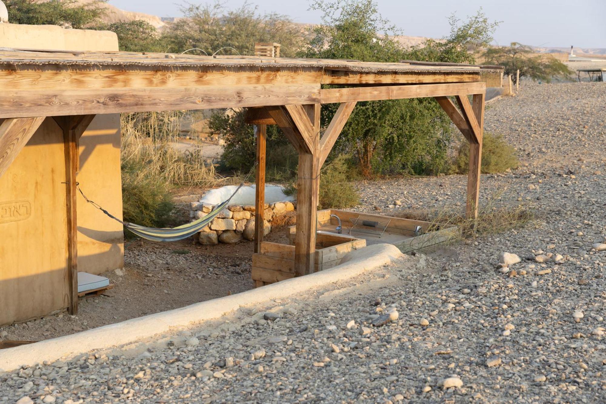 Desert Days Mud Cabin'S Resort Tzukim Екстериор снимка