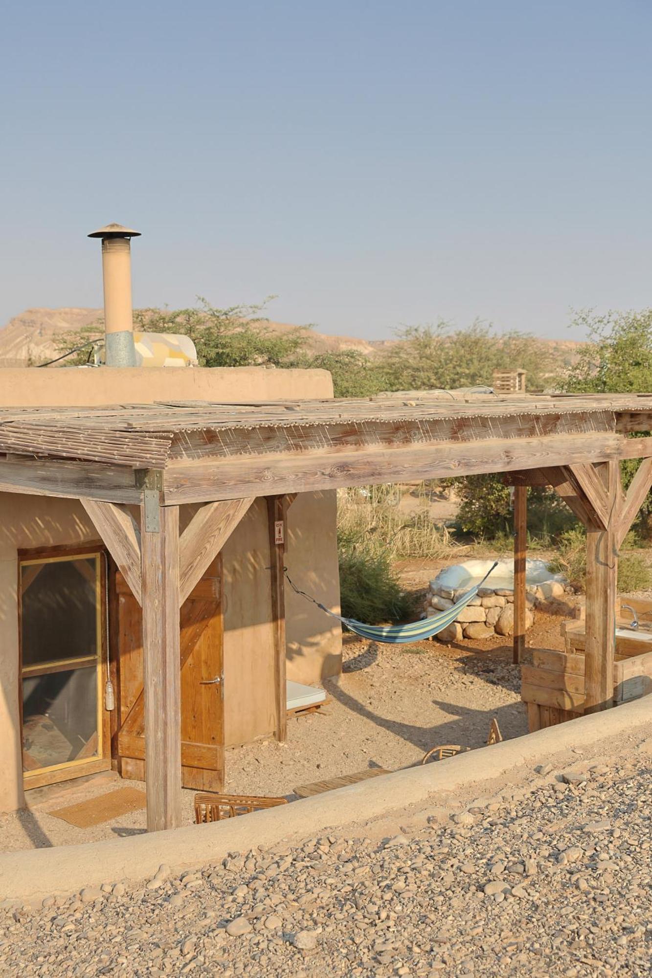 Desert Days Mud Cabin'S Resort Tzukim Екстериор снимка