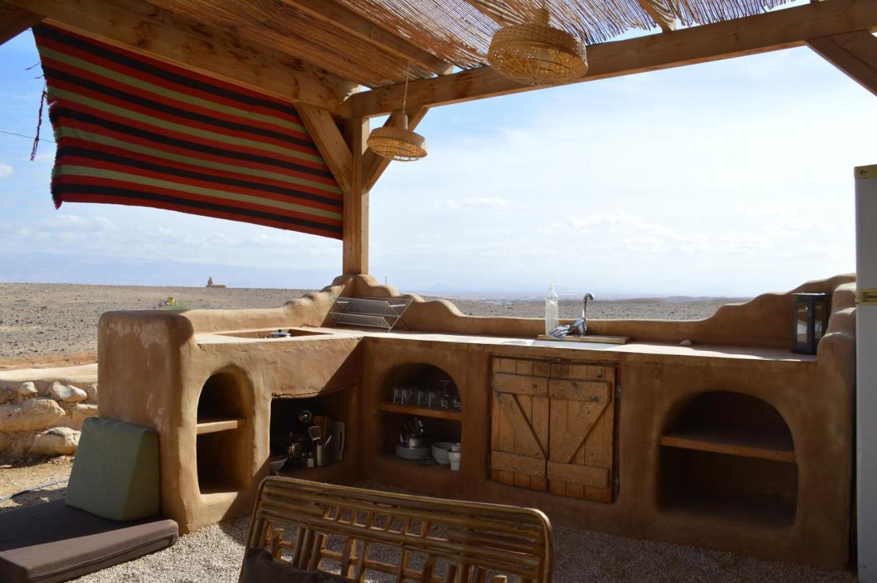 Desert Days Mud Cabin'S Resort Tzukim Екстериор снимка