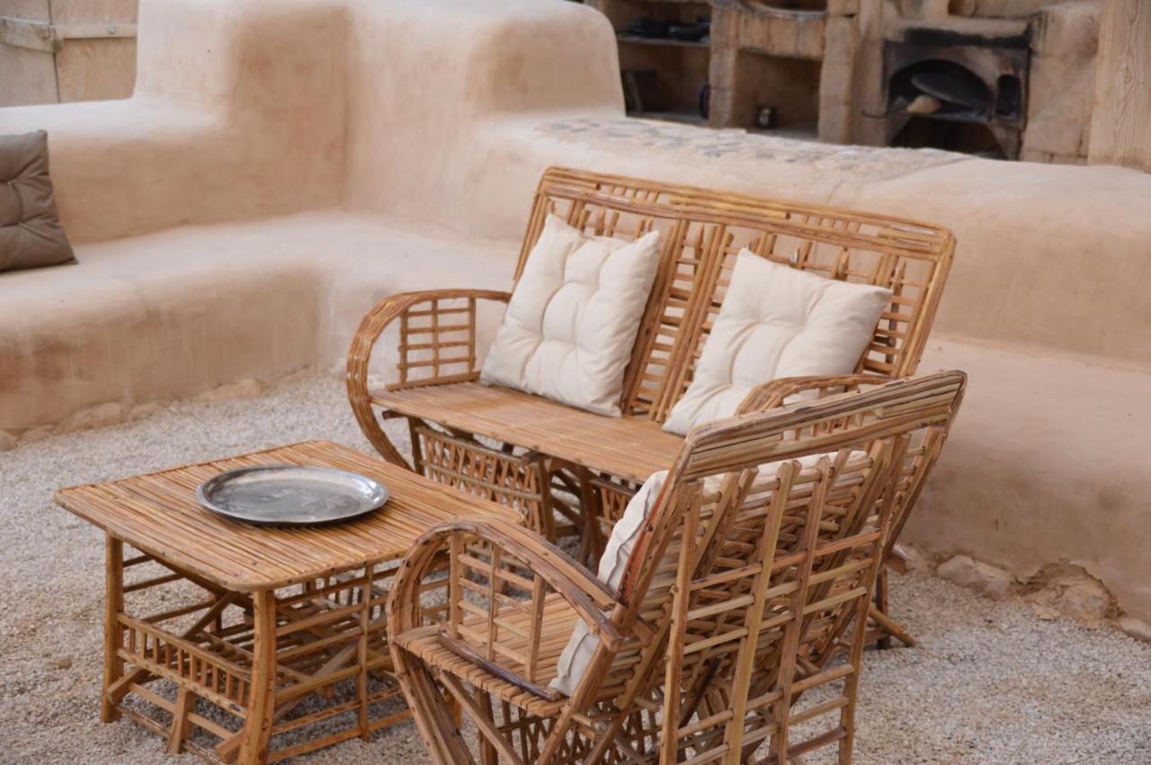 Desert Days Mud Cabin'S Resort Tzukim Екстериор снимка