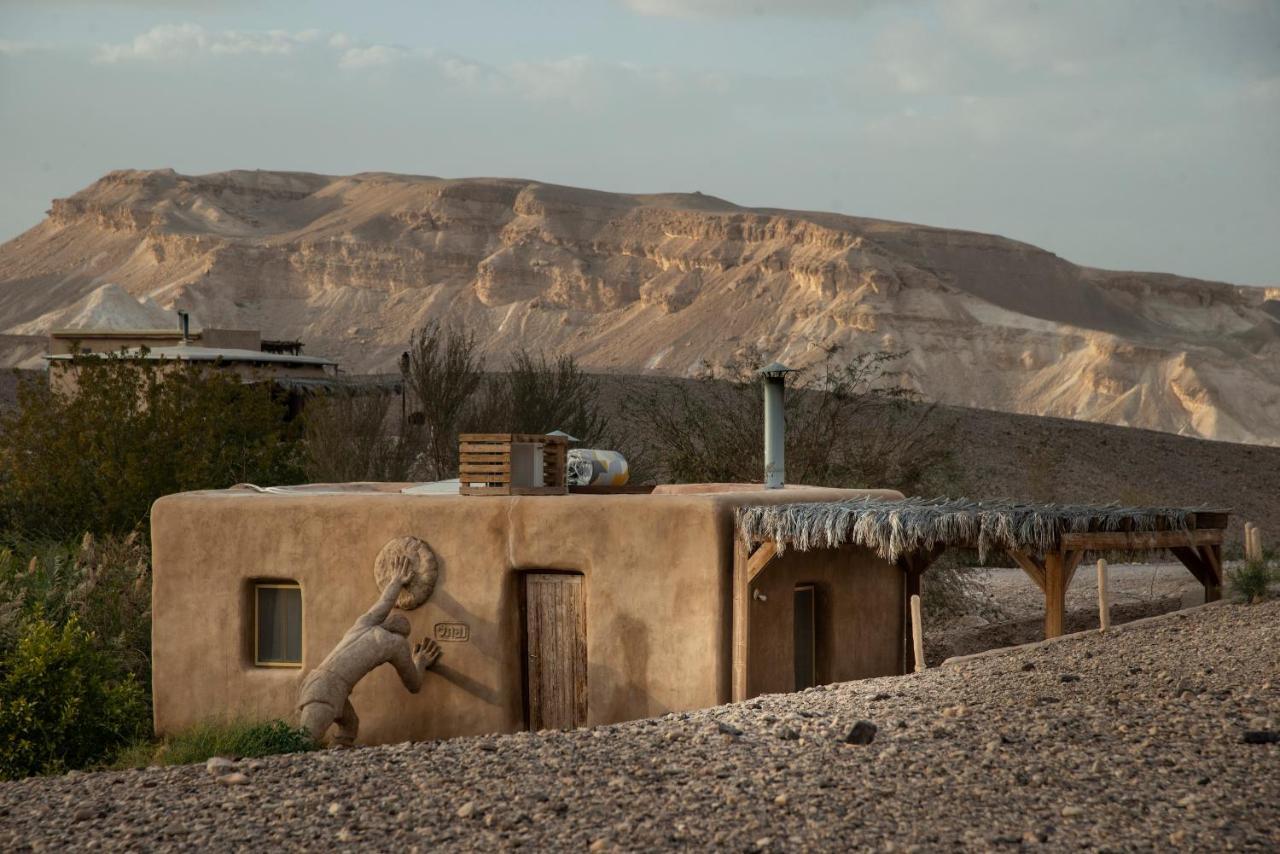 Desert Days Mud Cabin'S Resort Tzukim Екстериор снимка
